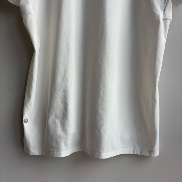 Lululemon Men’s Ventilated Tennis Short-Sleeve Shirt, Size M - Picture 11 of 13